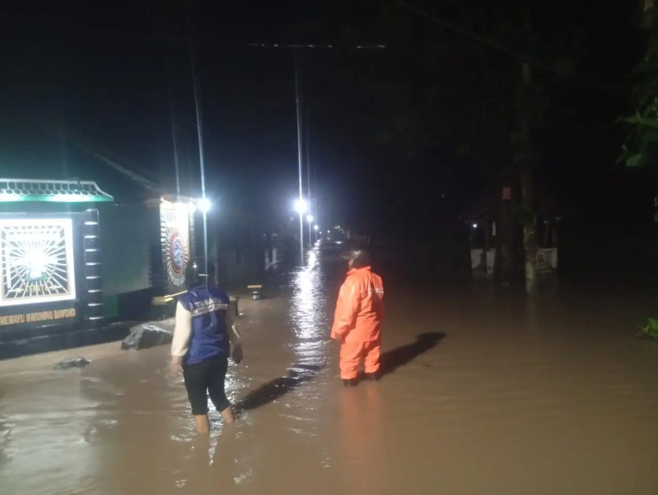 Banjir dan Tanah Longsor di Kabupaten Madiun, Satu Warga Masih dalam Pencarian